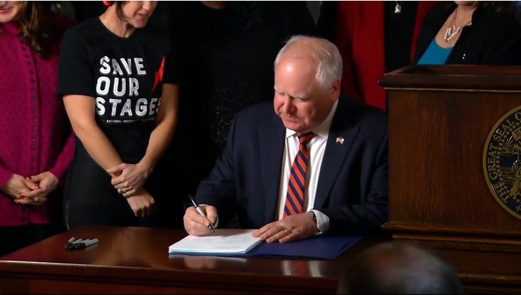walz-signs-1st-bill-passed-by-lawmakers-in-2023-abc-6-news-kaaltv