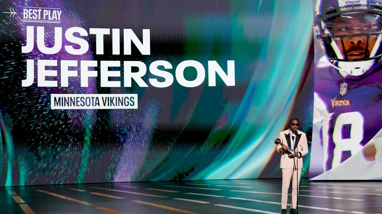 Vikings star Jefferson wins ‘Best Play’ ESPY Award ABC 6 News